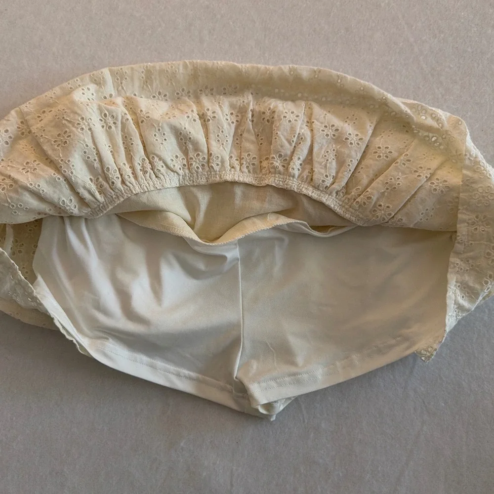 Edikted white eyelet